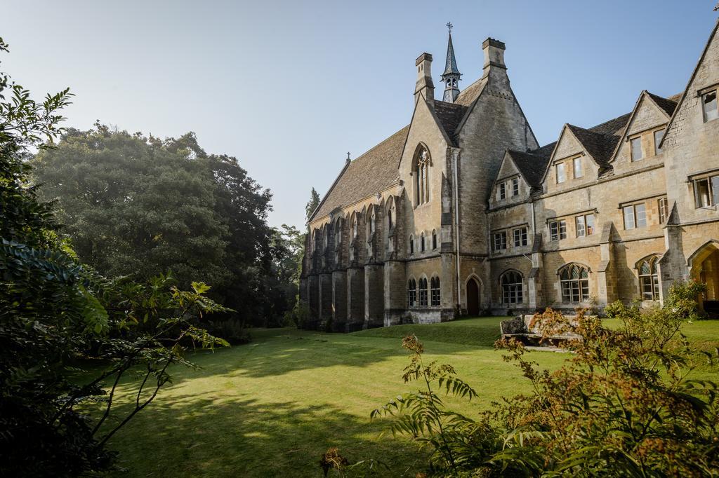 The Convent Hotel Stroud  Buitenkant foto